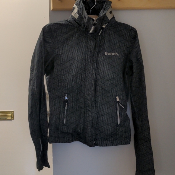 Bench Jacket - Picture 1 of 5